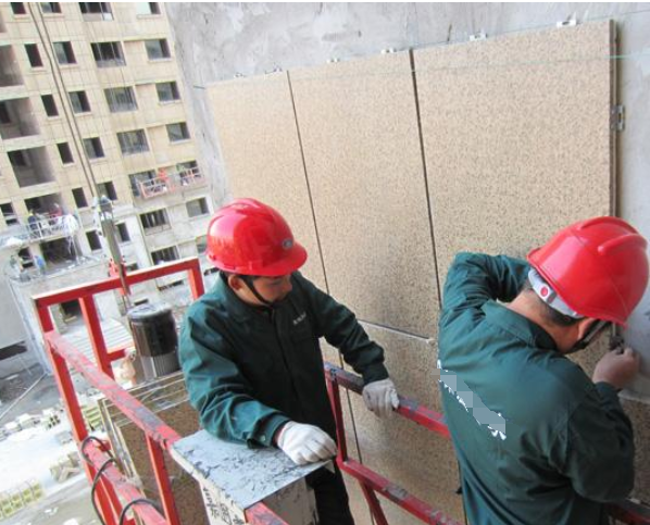 一体板锚固件的安装